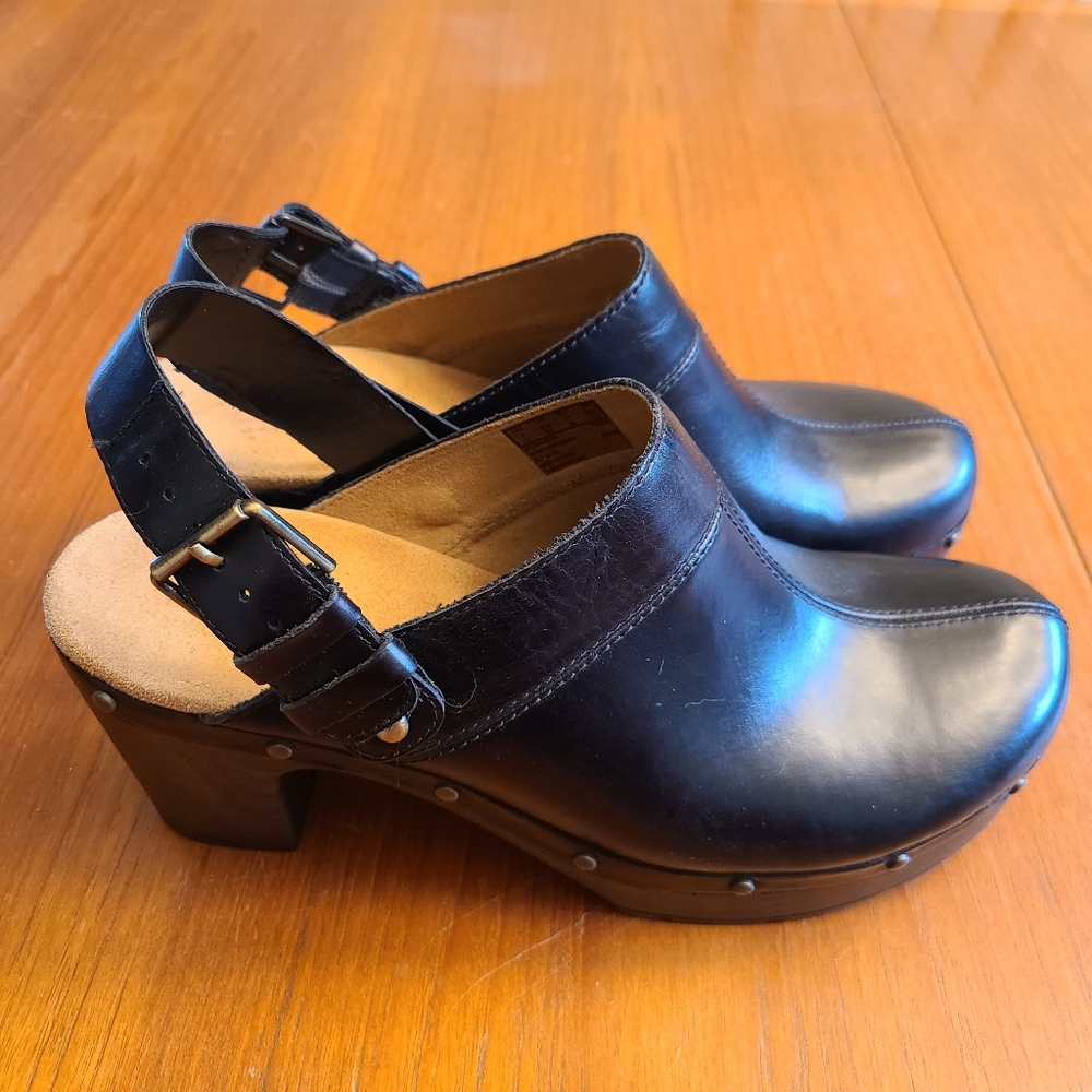 Clarks Ledella York Slingback Clogs (Women's Size 9.5) in Black